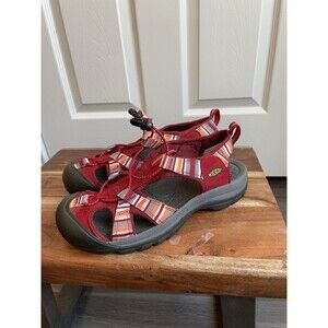 KEEN Sandals Womens Size 6.5 Burgundy/Red Hiking/Water Shoes